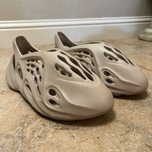 Adidas Yeezy Foam Runner “Stone Salt”